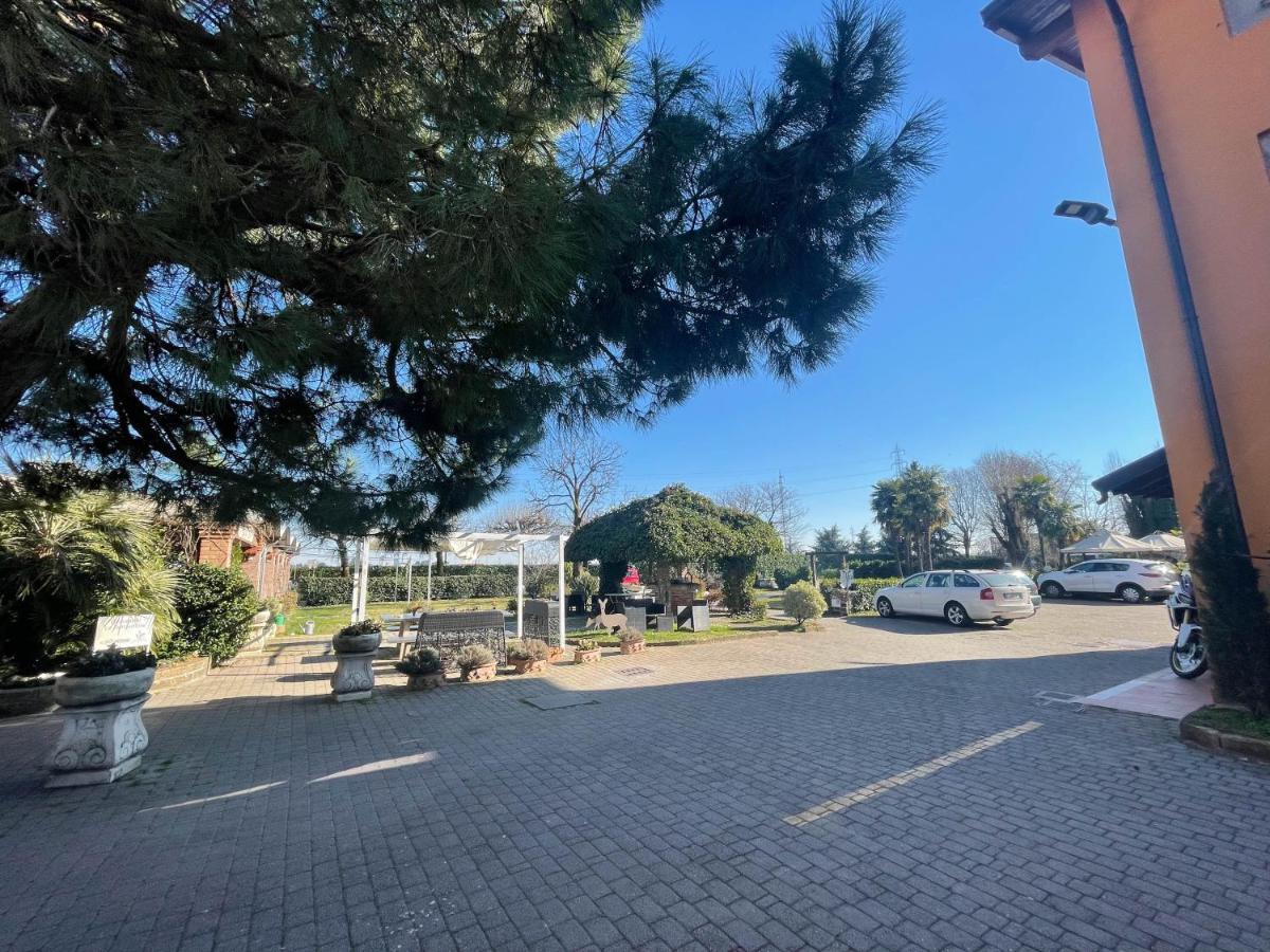 La Bergamina Hotel & Restaurant Arcore Buitenkant foto