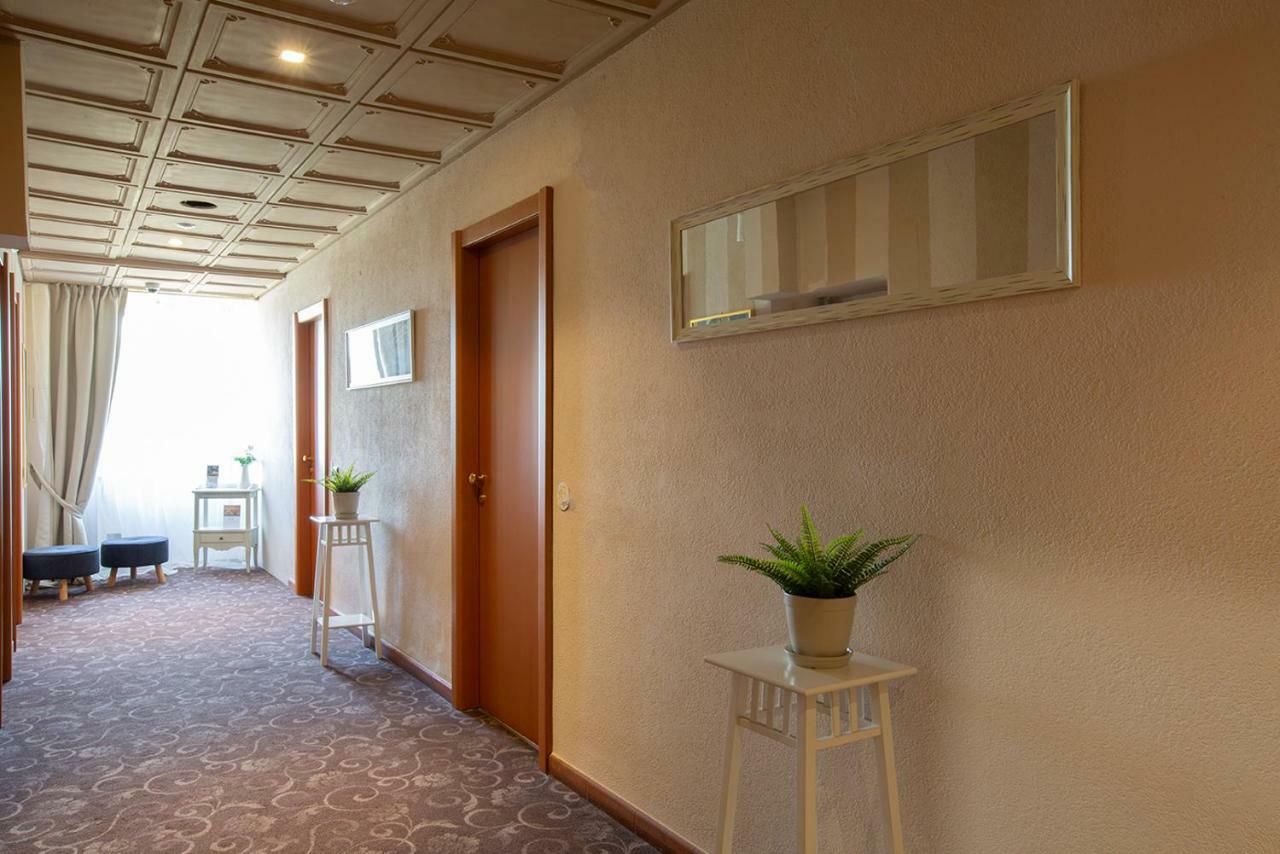 La Bergamina Hotel & Restaurant Arcore Buitenkant foto